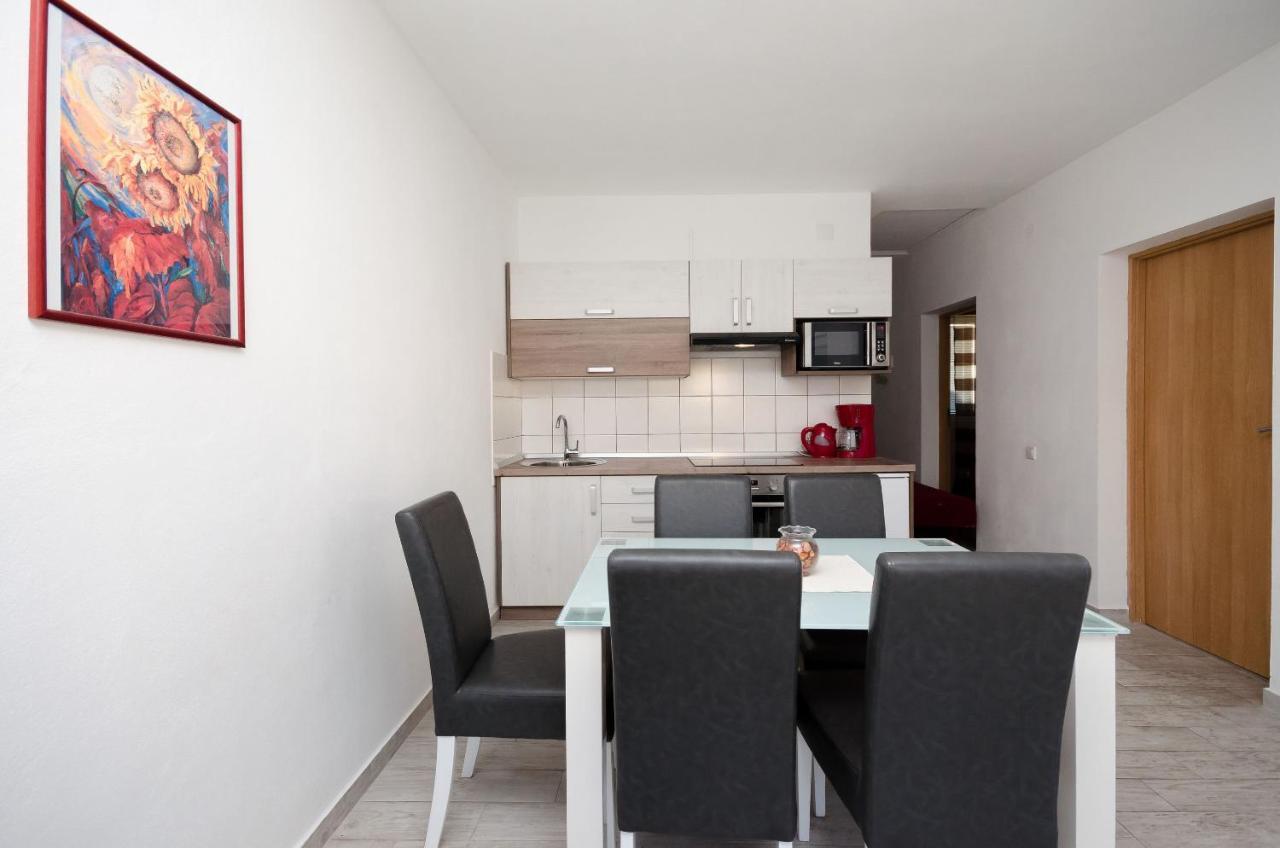 Apartments Toni Банёл Экстерьер фото